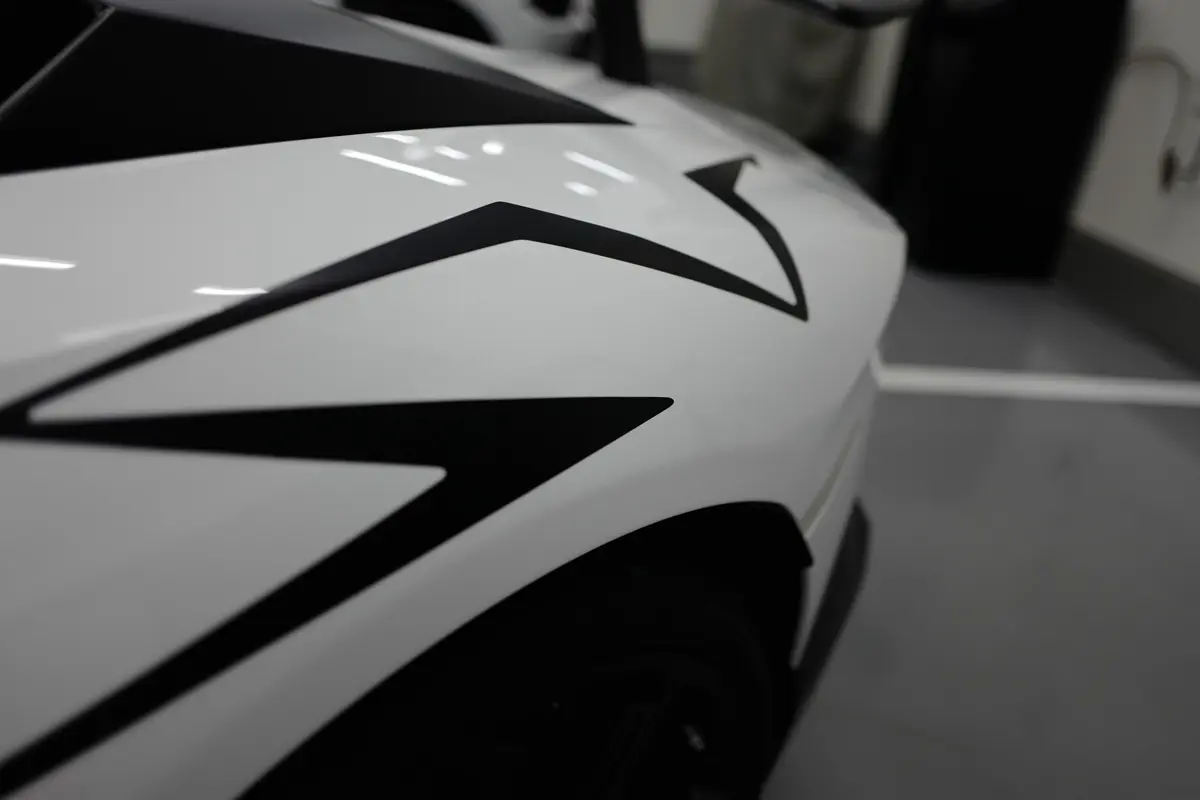 ランボルギーニの伝説「SV」が意味するもの：ミウラの「Spinto Veloce」から現代の「SuperVeloce」まで。ミウラの「SV」は「リスキー」をあらわしていた？