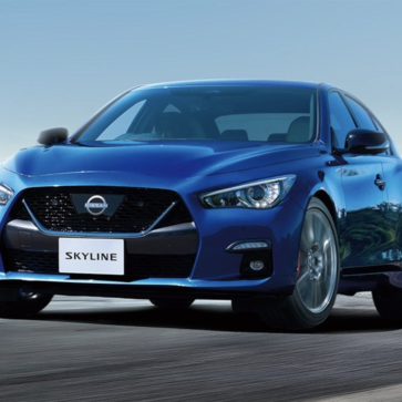 日産が「スカイライン」を2027年に全世界で正式復活へ。フェアレディZとGT-Rの中間に位置する“FR+MT スポーツセダン”、「1960-70年代のレトロデザイン」を採用