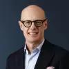 【ポルシェ新CEO決定】元マクラーレンCEOミヒャエル・ライターズ博士が2026年1月より「出戻り」就任。オリバー・ブルーメ氏はVWグループCEOに専念へ