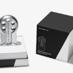 ポルシェが「あの」917Kに採用されていた”超軽量”キーをオブジェ化して発売。さらにはカレラGTのキーも「コレクターズアイテム」として登場