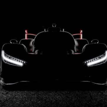 フェラーリの独走は断固阻止。トヨタGRが新型「GR010ハイブリッド」を予告、2026年のル・マン制覇へ