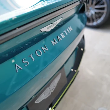 アストンマーティン