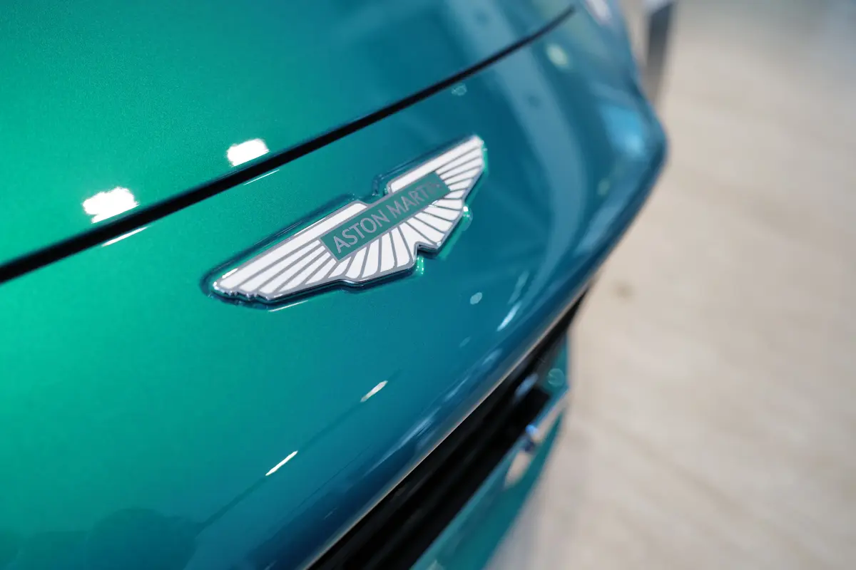 アストンマーティン