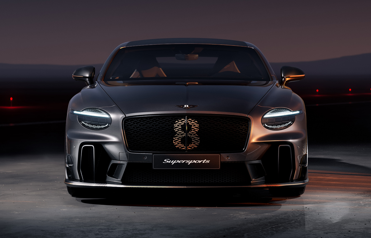 【500kgの軽量化】ベントレーが重厚なGTカーを「モータースポーツ直結のスーパーカー」に変えた理由—新型コンチネンタルGTスーパースポーツの本質、そして過激な中身とは