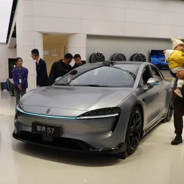 中国車（ファーウェイ）