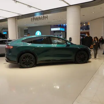 中国車(ファーウェイ)