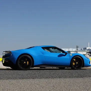 今日のフェラーリ296GTB。神戸でサクっと撮影、はじめて1日の多くを296GTBと過ごすことに【動画】