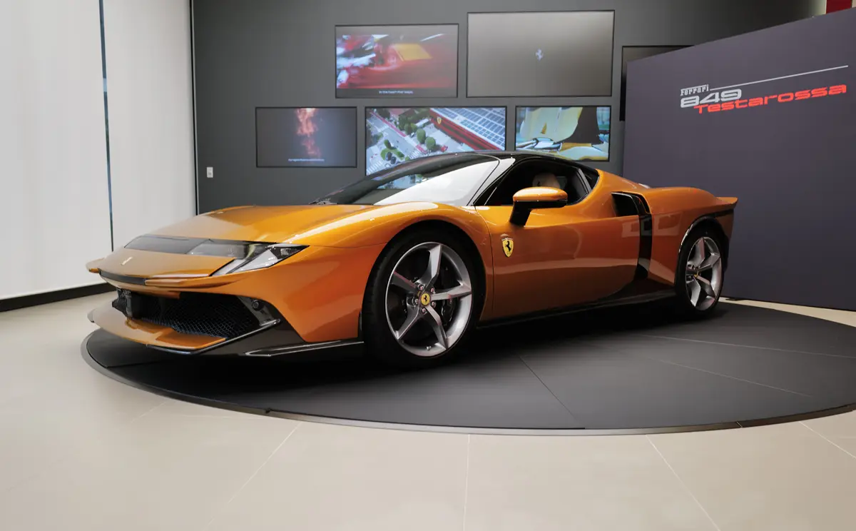 フェラーリ849テスタロッサ（オレンジ）