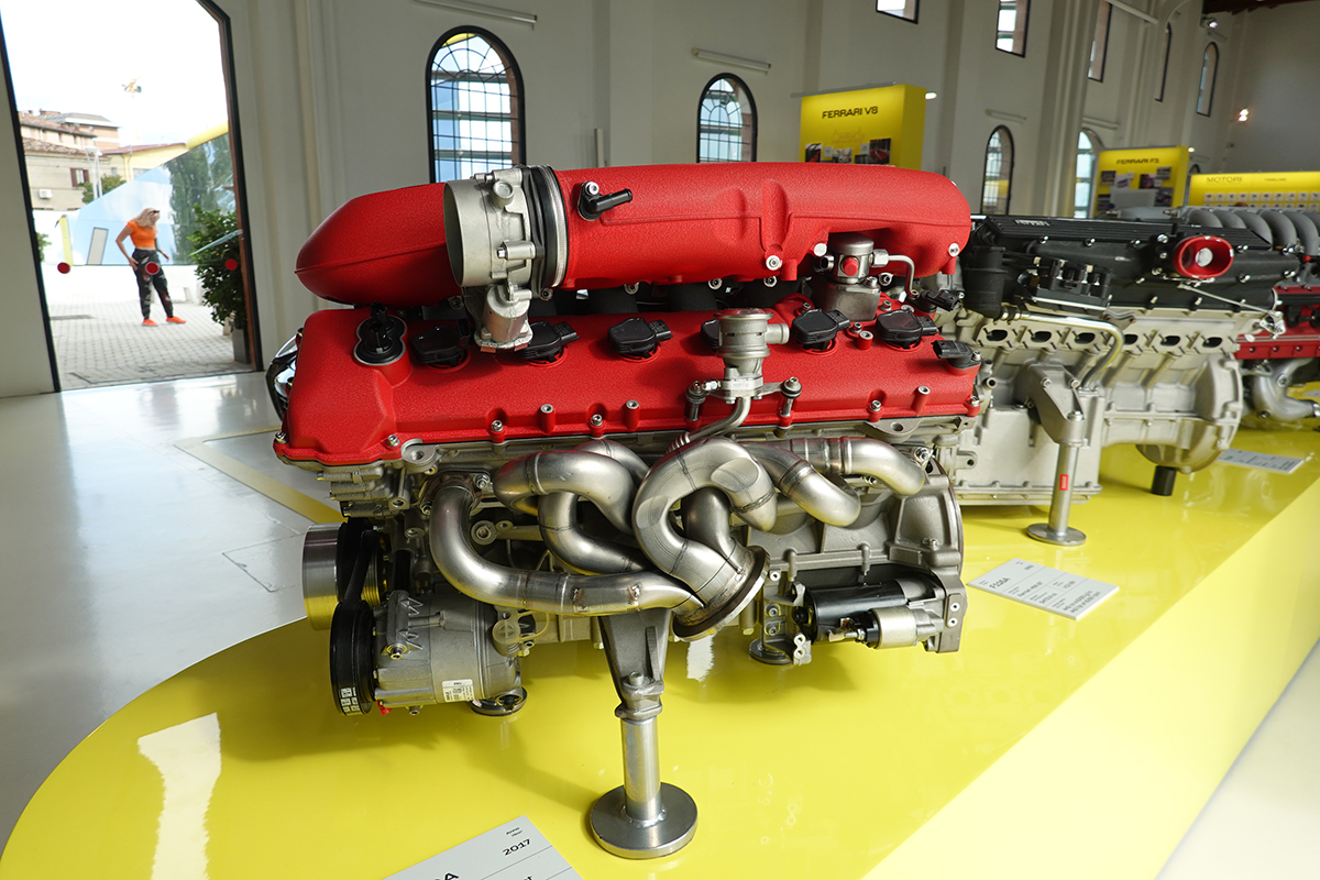 重力に逆らう?フェラーリが「逆さま水素エンジン」の特許をさらに推し進めて開発:注油停止の衝撃メカニズムとは