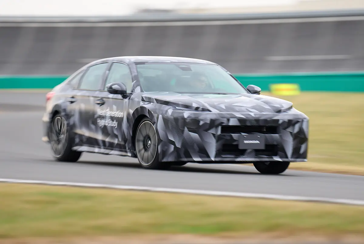 ホンダが新世代プラットフォームを公開、次期CR-V/シビック ハイブリッドは「プレリュード直伝の楽しさ」を再現。軽量化と高剛性で走りが一新