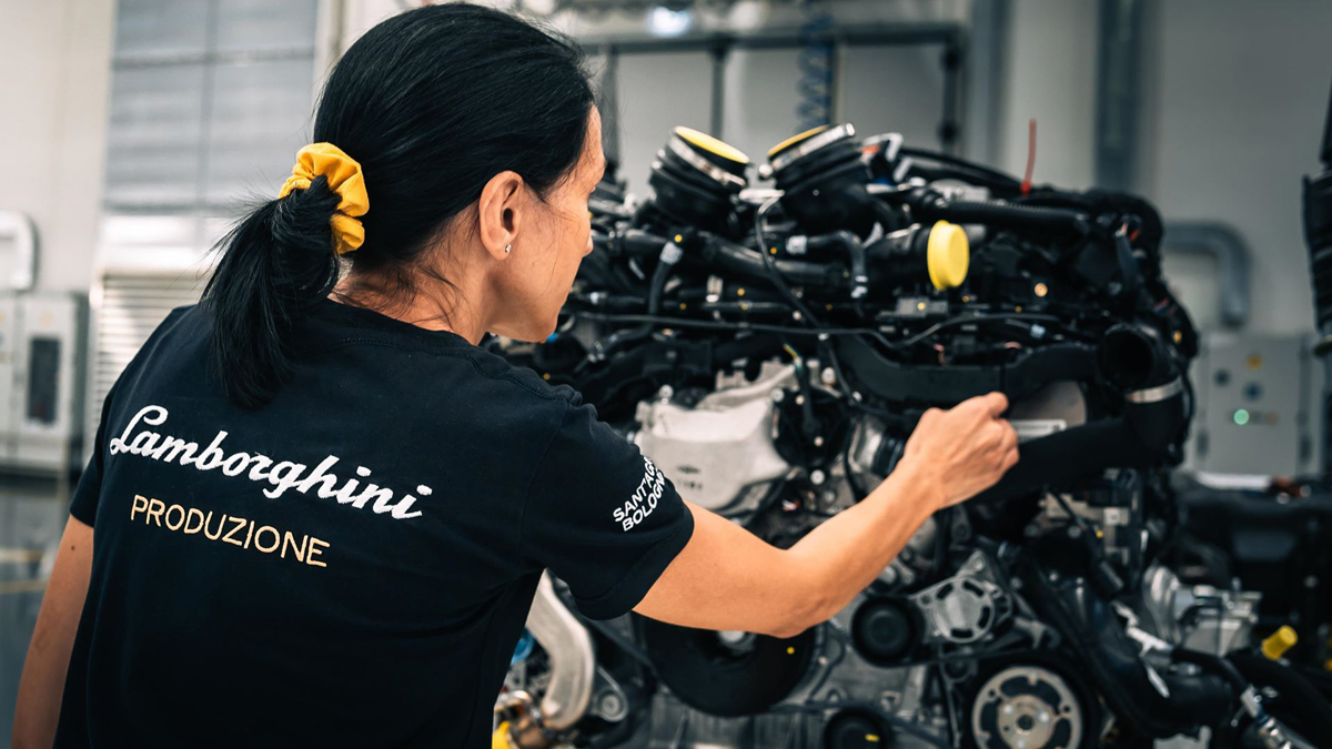 ランボルギーニ、「男女平等認証」を更新。賃金格差わずか”ほぼゼロ”の驚異的な「インクルージョン」戦略とは