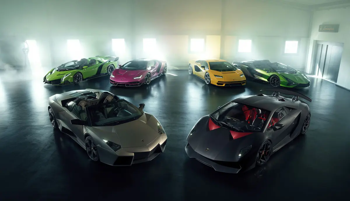 ランボルギーニの「フューオフ / ワンオフ」モデル。全限定モデルを所有するコレクターが「なぜ熱狂的なファンを生むのか」その魅力を語る