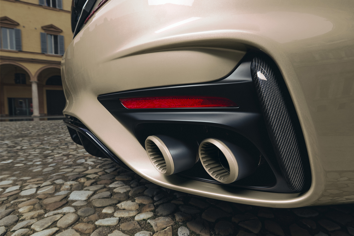 マセラティ、V6でも“美しいサウンド”を実現。スペシャルエキゾーストを装着した特別仕様「グラントゥーリズモ」と「グランカブリオ」を公開