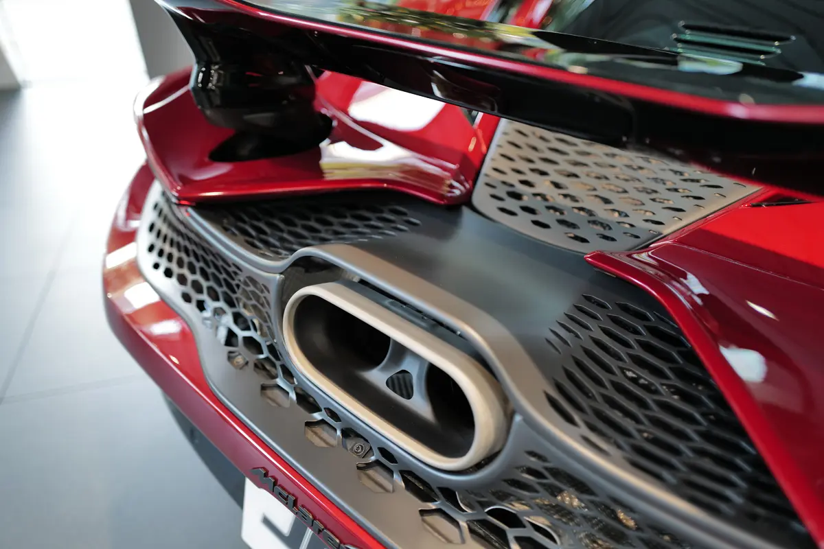 マクラーレン750S JC96のリア（テールパイプ）