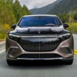 メルセデス・ベンツ、マイバッハEQS SUVが売れずに最大5万ドル（775万円）の値引き。「もう1台ベンツが買える」として話題に