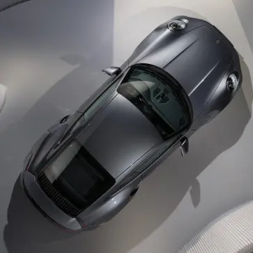 ポルシェはなぜターボチャージャーを持たないクルマ（EV）にターボグレードを用意し、ターボを持つガソリン車の一部を「ターボ」と呼ばないのか