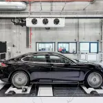 ポルシェが開発拠点ヴァイザッハに新設した「ロード・シミュレーション・テストベンチ」とは？“走りの本質”を再現、AIと実走データが融合した次世代開発手法を取り入れる