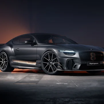 純粋主義者へ捧ぐ。ベントレー「スーパースポーツ」ついに発表、「RWD化」「2シーター」にてコンチネンタルGTシリーズ初の2トン切り、「究極のドライビング」を実現