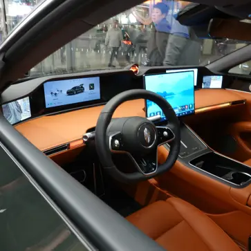 中国車（ファーウェイ）のインテリア