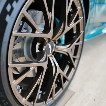 【検証】軽いホイールは本当に「速い」のか？驚きの実測データが明かす、軽量化の限界と“数字に現れない”真の価値【動画】