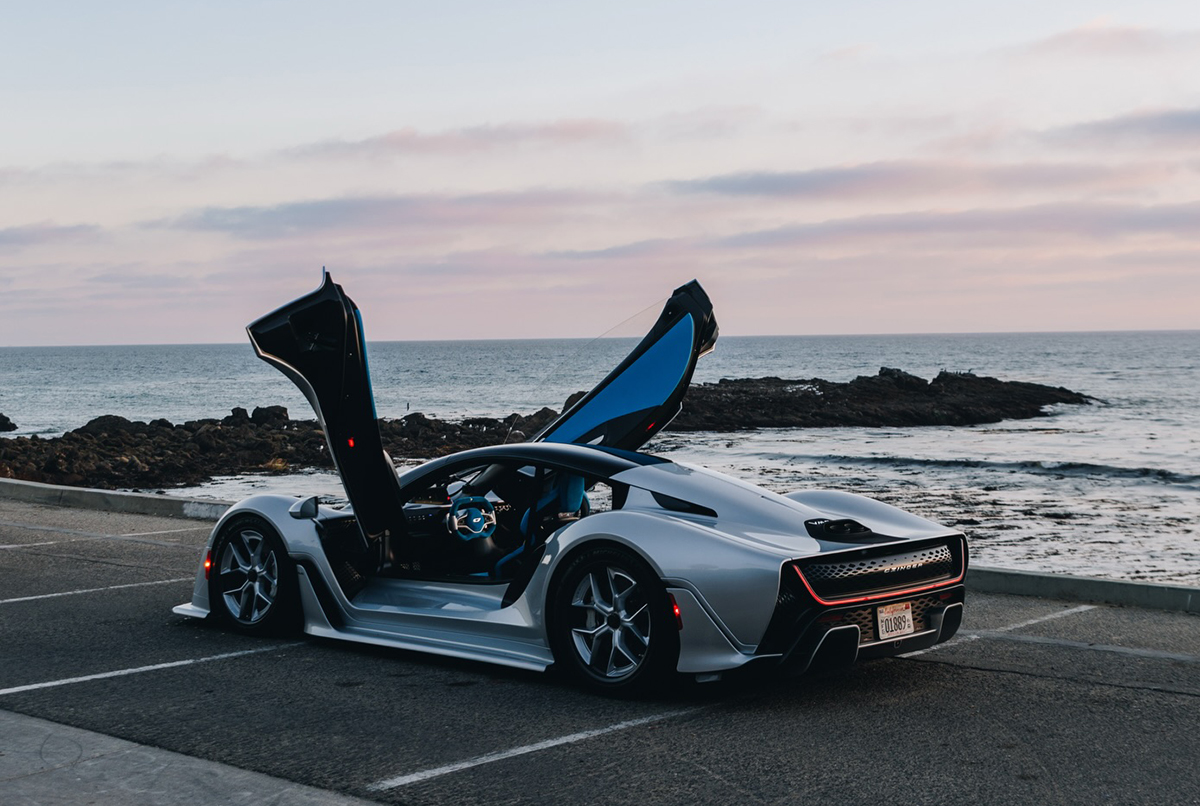 セニアカー ラグナセカの超絶記録合戦：ジンガー21C がケーニグセグの記録を1.84秒