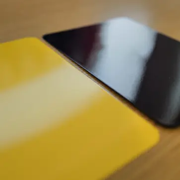 ボクの「最新」フェラーリの内外装は「コントラスト強め」。296GTBでの「エレガントなヒストリックカラー」から一転しスポーティに