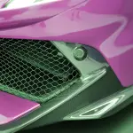 今回新しく注文したフェラーリ。296GTBとは異なって「カーボンファイバー製パーツを大量投入」、オプション金額が恐ろしいことに