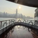 これまでにないラグジュアリー体験（前編）。ペニンシュラ香港とスターフェリーによるコラボ企画、専用船による「アフタヌーンティークルーズ」へ【動画】