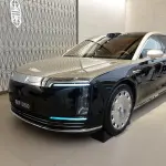 BMWとポルシェが中国で“完敗”。 「ファーウェイの電気自動車」が高級車試乗で首位に立ち富裕層を独占するという衝撃の事態へ