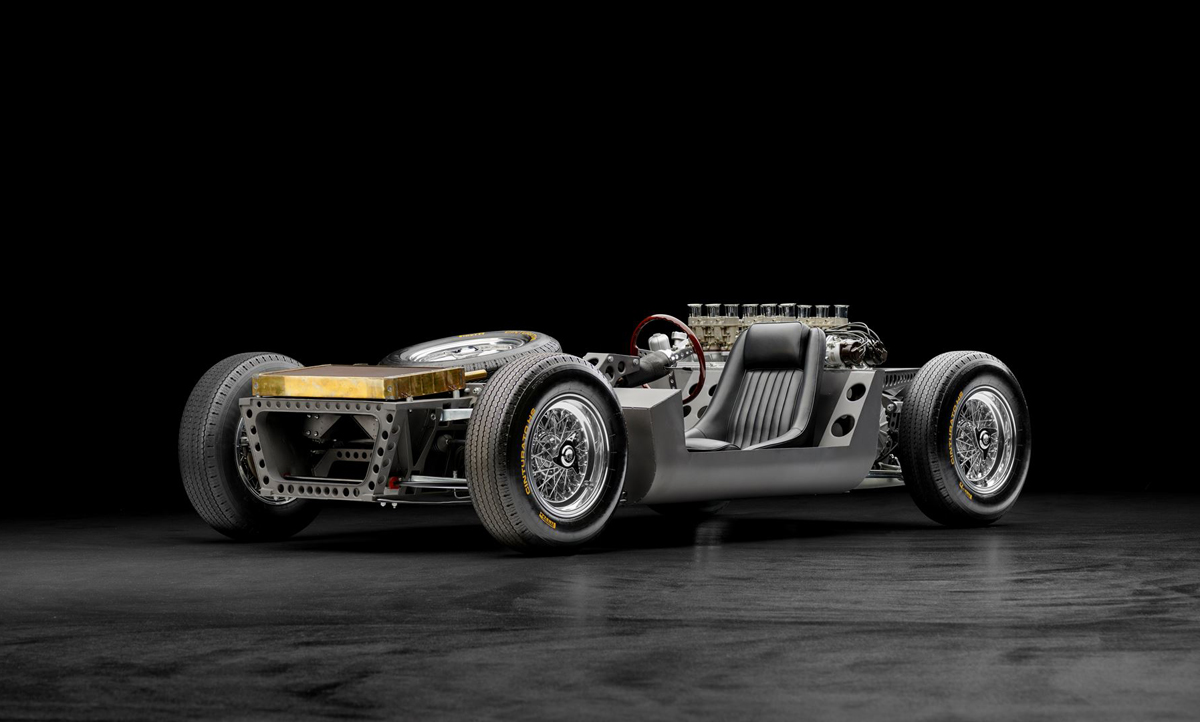 ミウラ伝説の「はじまり」、これが1965年トリノショーで公開され世界を震撼させた「世界初の大排気量ミドシップ」シャシーだ