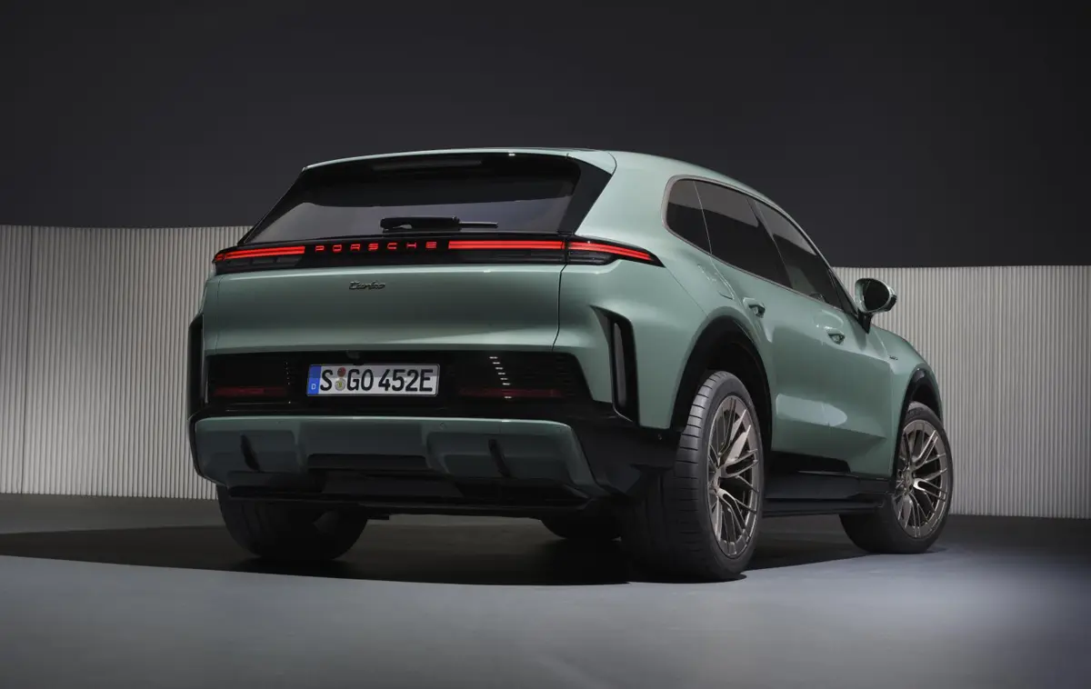 新型カイエンEVは「史上もっとも重い」ポルシェ。それでもポルシェが「重量は気にする必要がない」と語る制御技術とは