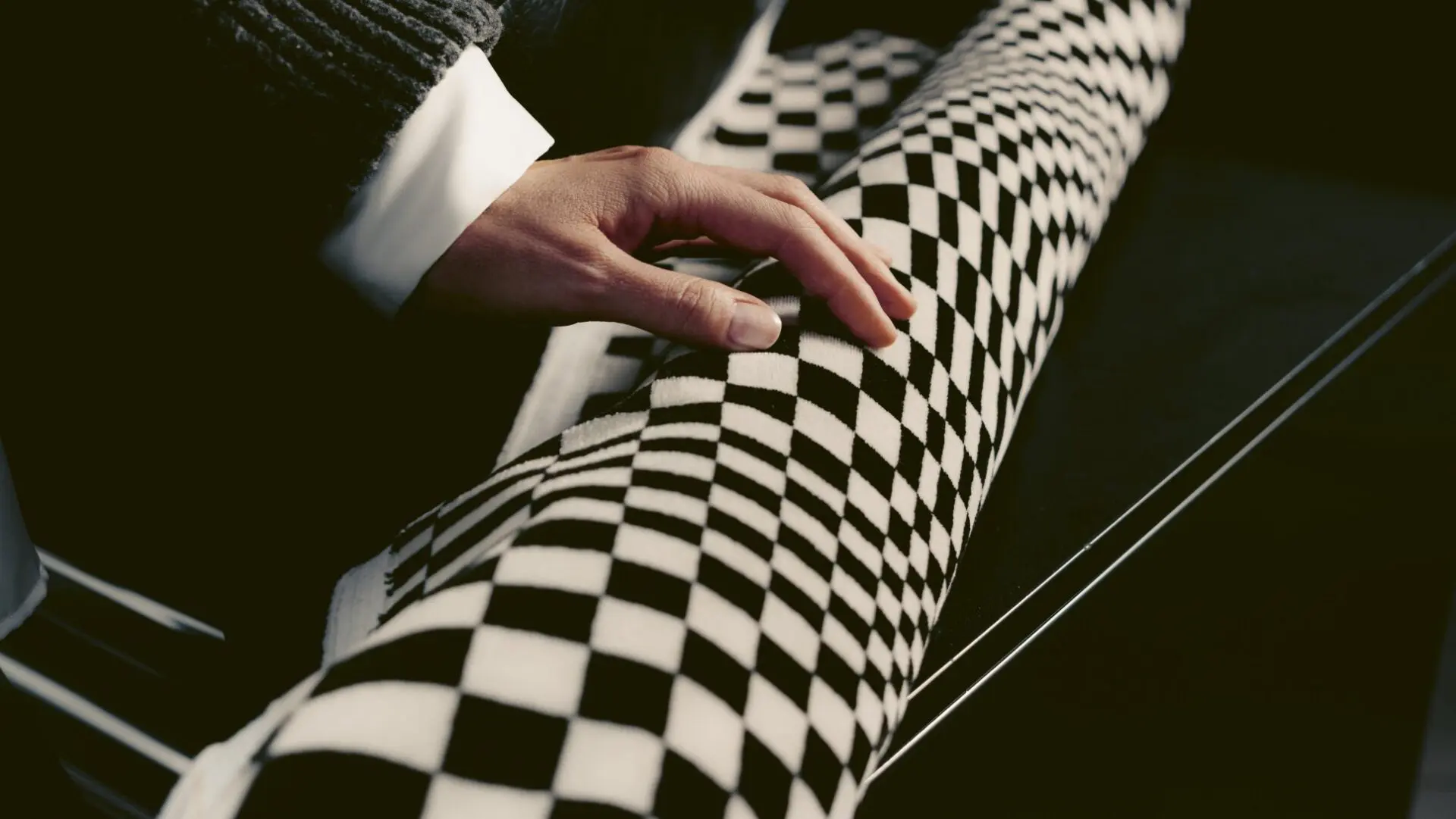 ポルシェが“伝説の生地”を再生産。ペピータ/パシャ/タータンなど名作シート生地が「時を経て」購入可能に、このこだわりこそが「ポルシェ」である