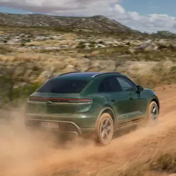 【ポルシェの核心】電動化で進化した「ePTM」の真髄:10ミリ秒で駆動配分する次世代四駆システムによって「運転する喜び」は新次元へ