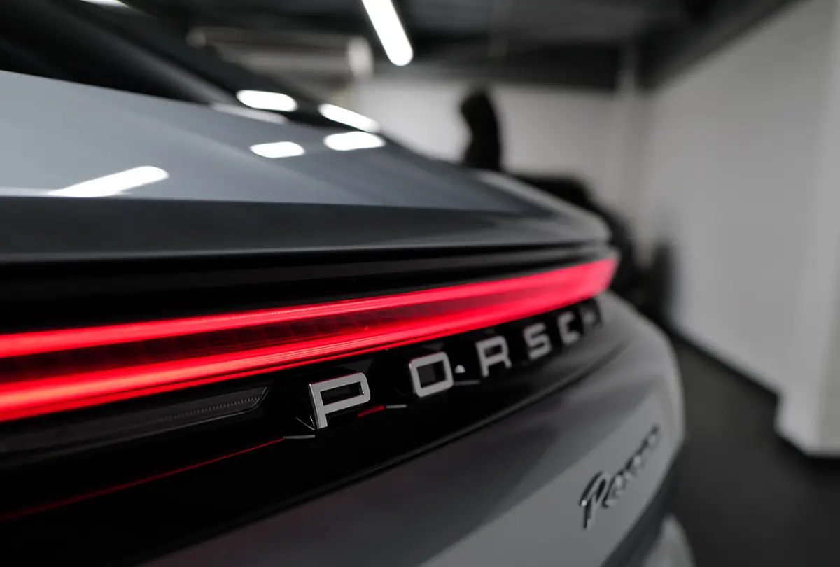 ポルシェがついに触媒最大の欠点「パワーダウン」克服に成功?革命的特許技術が出願、まだガソリンエンジンにここまでの改良の余地があったとは