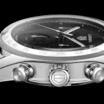 タグ・ホイヤーが藤原ヒロシ率いる「フラグメント」との3度目となるカレラのコラボレーションモデルを発表。随所に稲妻が配置されわずか500本のみが限定生産