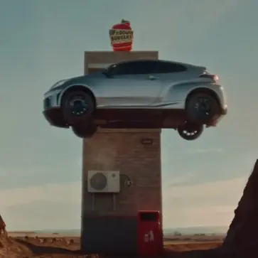 トヨタは絶対わかってやってるな・・・。最新のGRヤリスのCMが豪州にて「即刻放送中止」。当局の主張ととトヨタの言い分とは【動画】