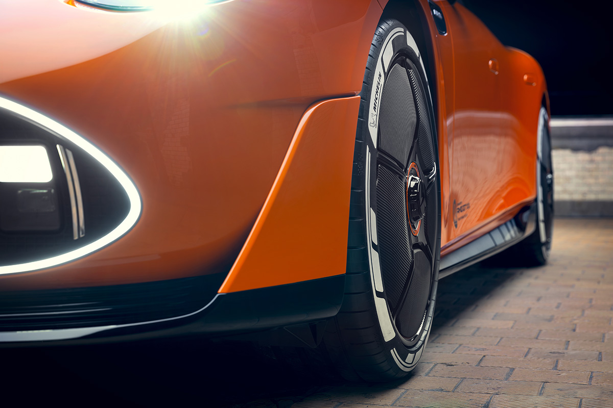 メルセデス・ベンツの新技術が「リアブレーキを車からなくす」?ブレーキ兼用超小型モーターが自動車の常識を覆す