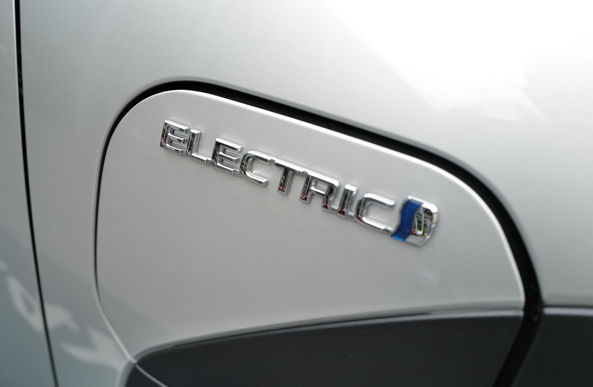 2025年11月国産車販売ランキングTOP30：なぜかbZ4Xが前年比で「3倍」へと販売が伸びる。一方でランクルは「半分」に