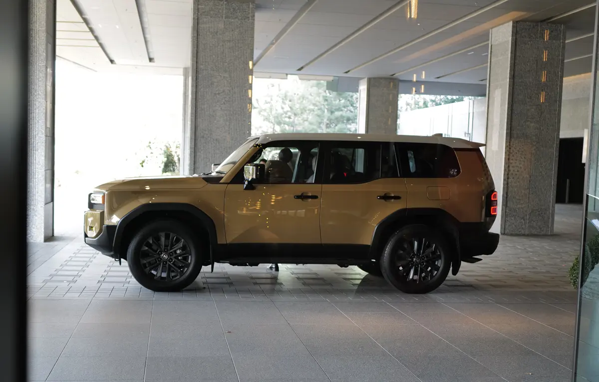 人生「初」バレーパーキングの利用。ウォルドーフ・アストリア大阪へ、その駐車場へと入ったものの一歩違いで満車となりホテルのエントランスへと停めることに【動画】