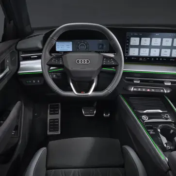【アウディの決断】「内装における巨大画面は最高の体験とはなりえない」デザイン責任者が放つアナログ回帰への本音