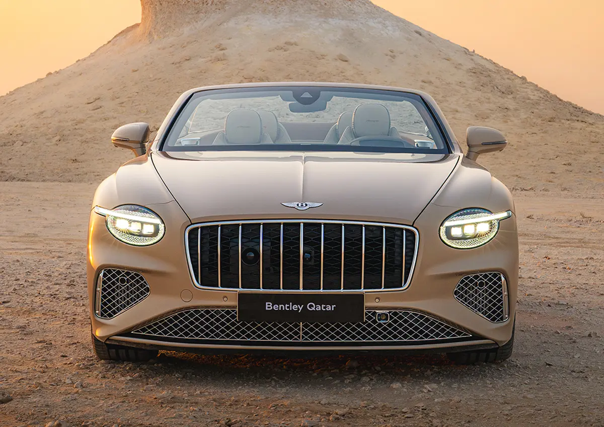 【世界に一台】ペルシャ湾の夕日を纏う「ベントレー コンチネンタルGTC アズール マリナー・カタール・エディション」が年明けとともに公開