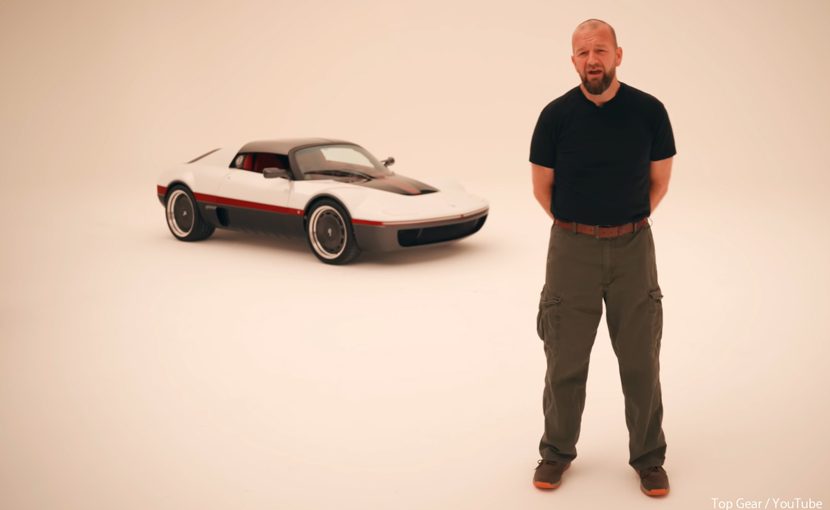 伝説の復活、ベルトーネ「ランナバウト」のレビュー解禁。信頼のトヨタ製V6搭載、500馬力×MTの“激速”ネオレトロ【動画】