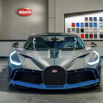 ブガッティが「2025年、同社史上最高の台数を納車した」と発表。2026年には1800馬力の「トゥールビヨン」の納車を開始