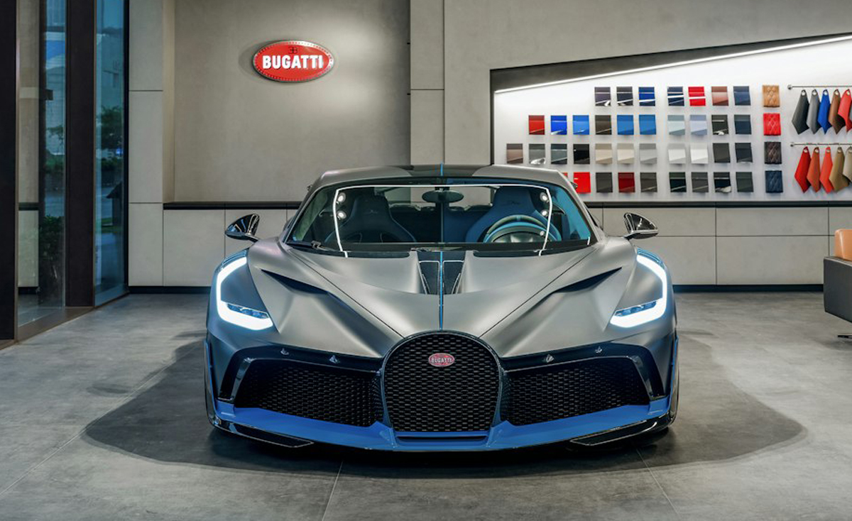 ブガッティが「2025年、同社史上最高の台数を納車した」と発表。2026年には1800馬力の「トゥールビヨン」の納車を開始