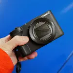 キャノンのコンパクトデジカメ、パワーショットV1を購入。キャッチコピーの「これひとつ。これでいい。」は本当か？「RX100 M6以上、ライカQ2未満」をボクは期待