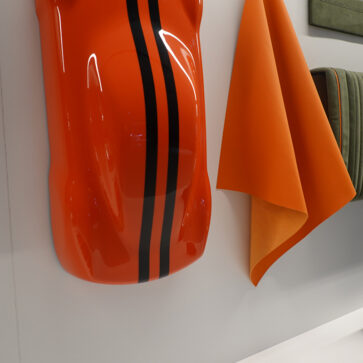 ボクが注文したフェラーリは「ボディカラー関係」だけで900万円オーバー。インテリアだと「シートのみ」で追加料金132万円である