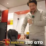 伝説のフェラーリ250 GTOを56億円で落札した著名コレクター。オンラインで「余裕の」落札、250GTOにあわせた特別なロレックス・デイトナとは【動画】