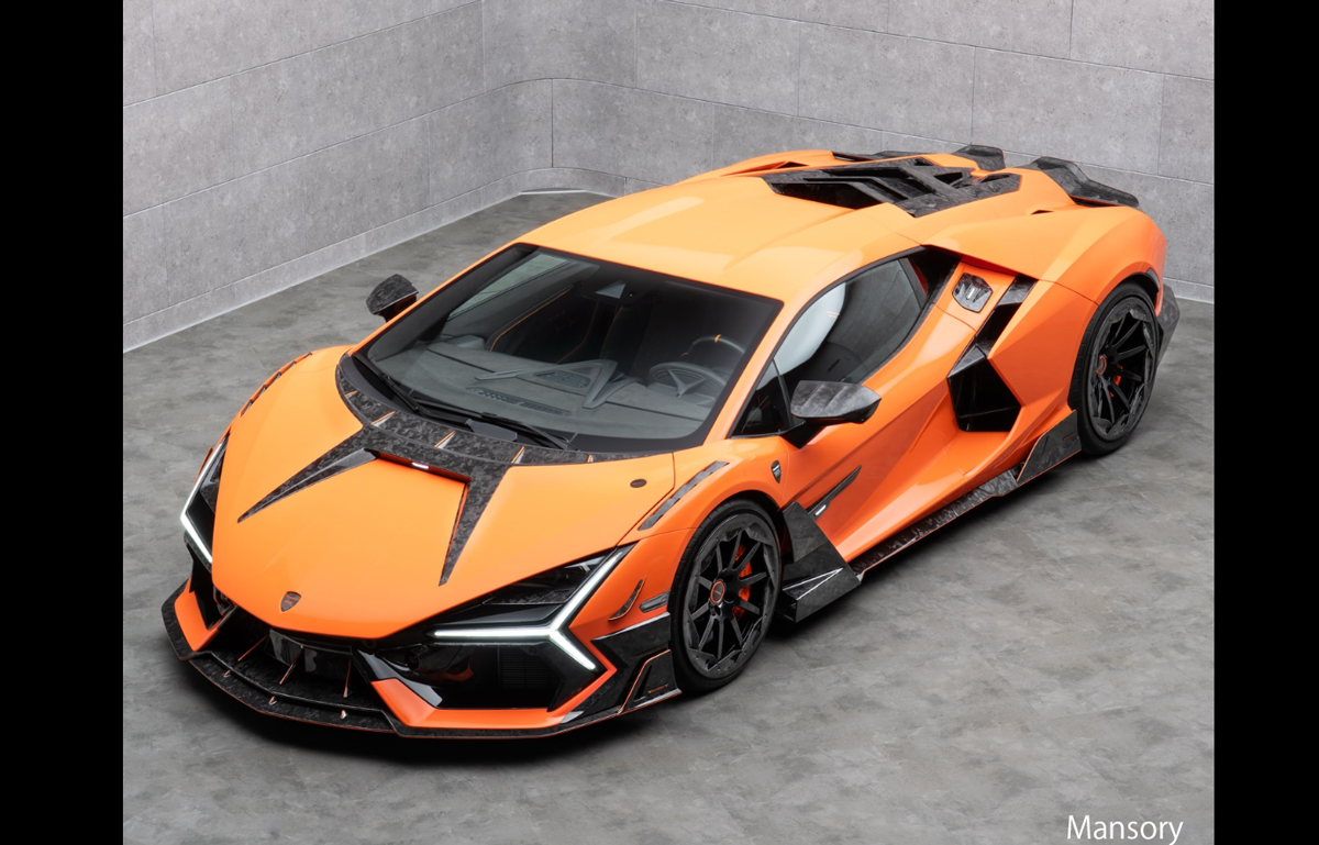 マンソリーがランボルギーニ・レヴエルトの「最新カスタム」を公開。見た目の派手さにもかかわらずエアロパーツはすべて「取り外し可能」