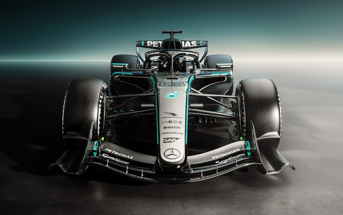 メルセデスF1が2026年を戦う「W17」を初公開。コントラスト強めの新リバリー、そして「アクティブエアロ」を導入