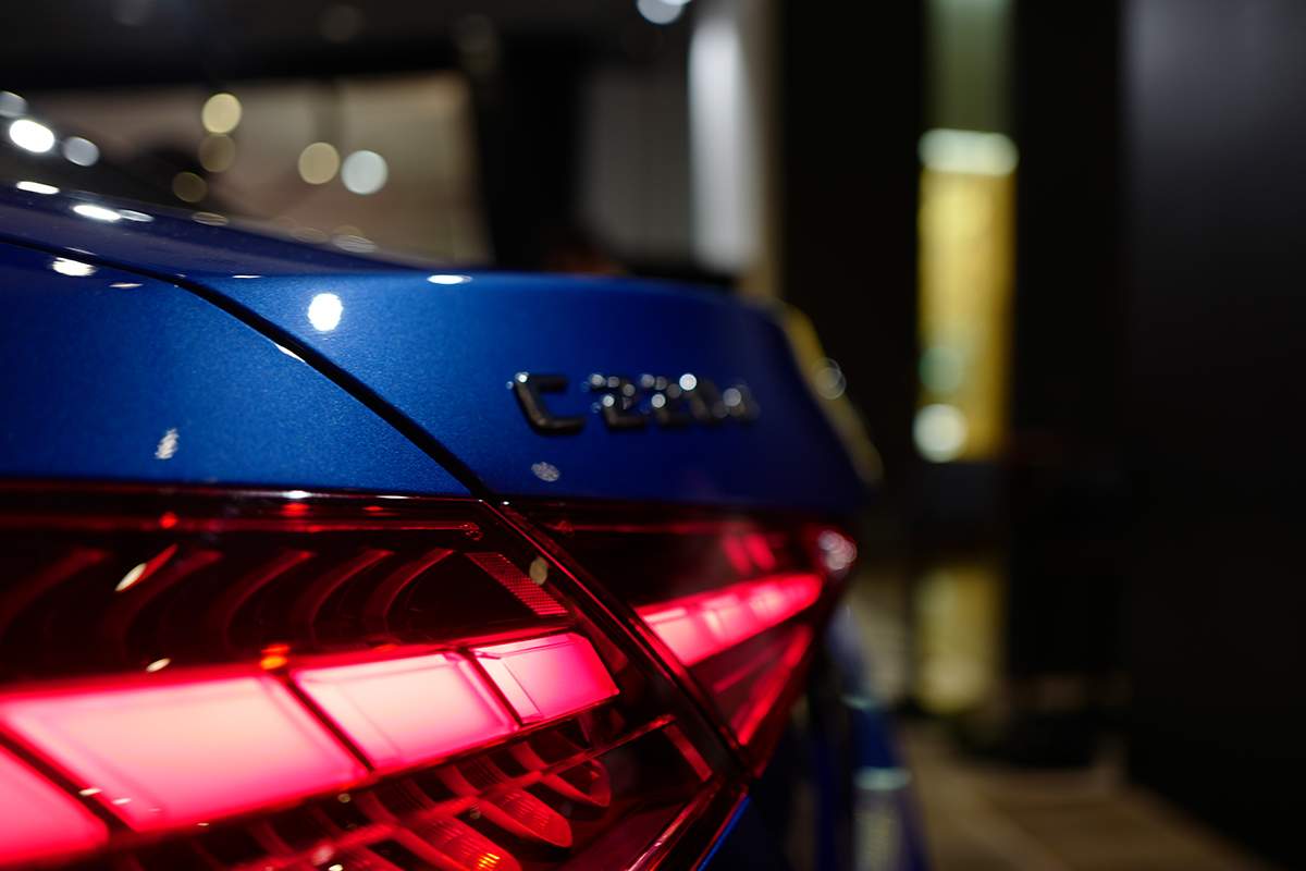 【天才的】メルセデス・ベンツ「1台あたり、約1.6kmもの」配線短縮を実現する特許を出願、さらには「使い捨て」からの脱却を図る